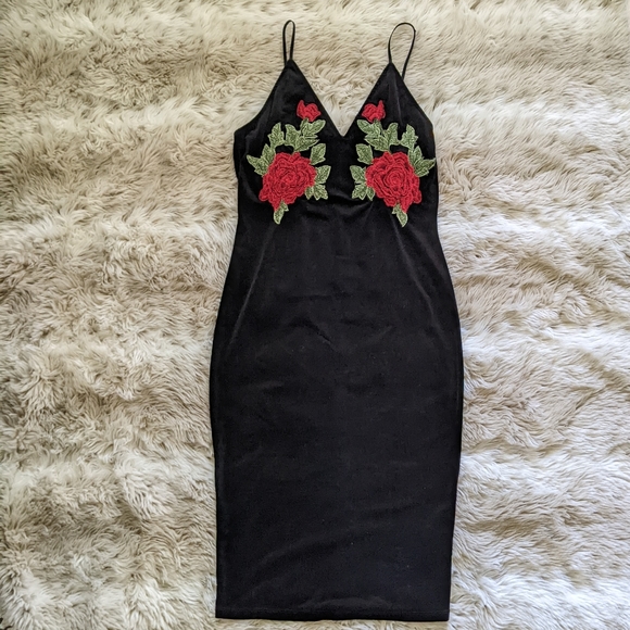 Velvet rose embroidery dress - Picture 3 of 12